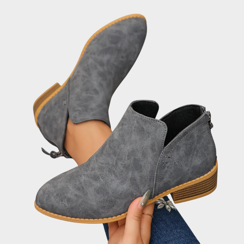 Oakley | Niedrige Absatz-Stiefeletten