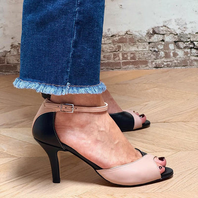 Leara™ | Pumps mit mittelhohem Absatz und Knöchelriemen
