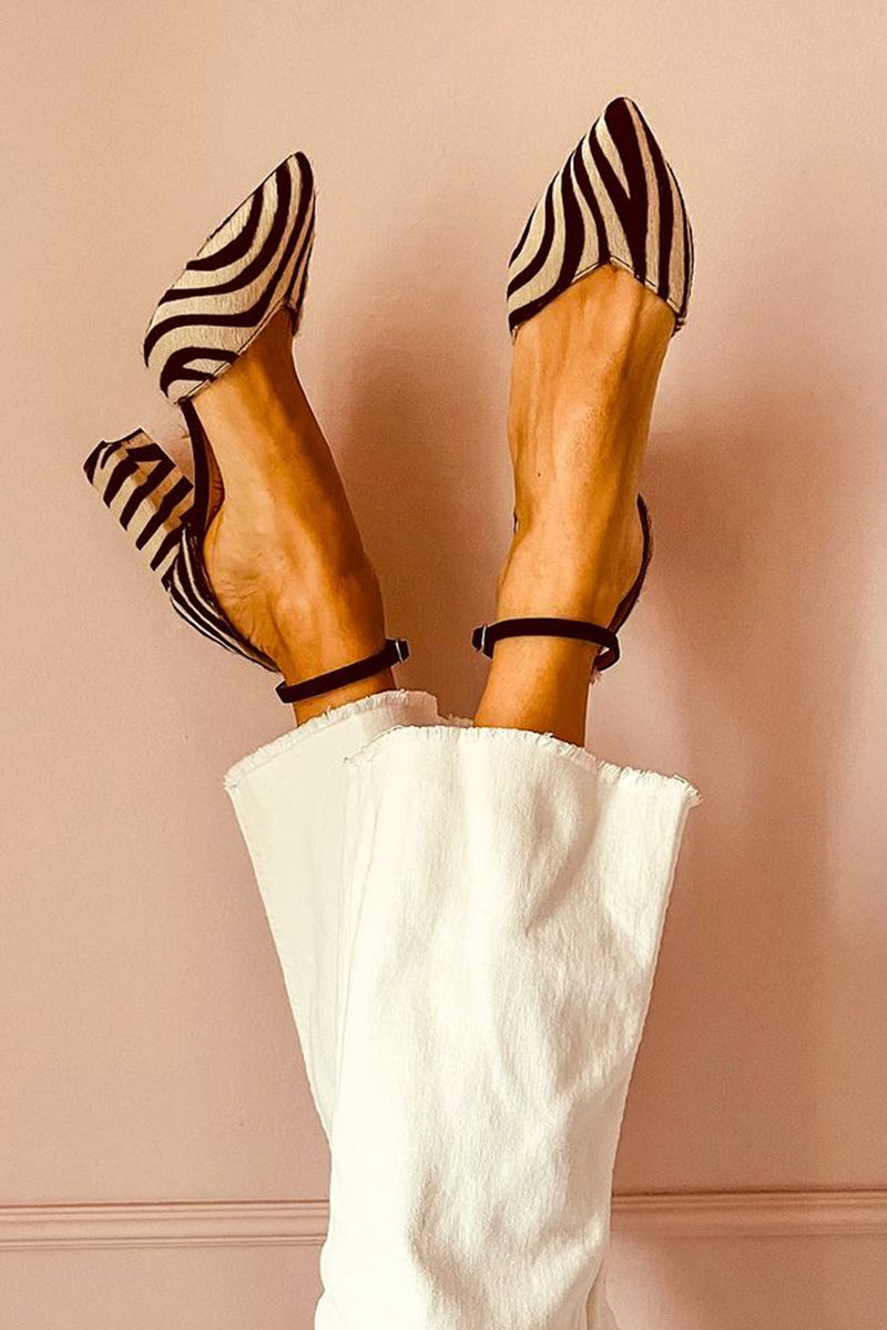 Mirai™ | Sandalen mit mittelhohem Absatz und Knöchelriemen im Zebra-Design