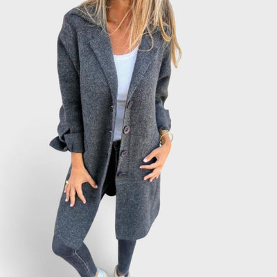 Maila – Eleganter Langer Mantel mit Reverskragen