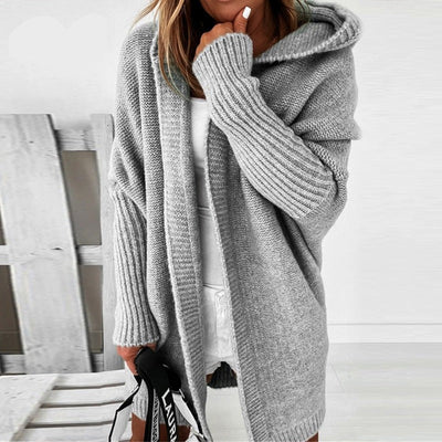 Lynn – Strickjacke mit Kapuze