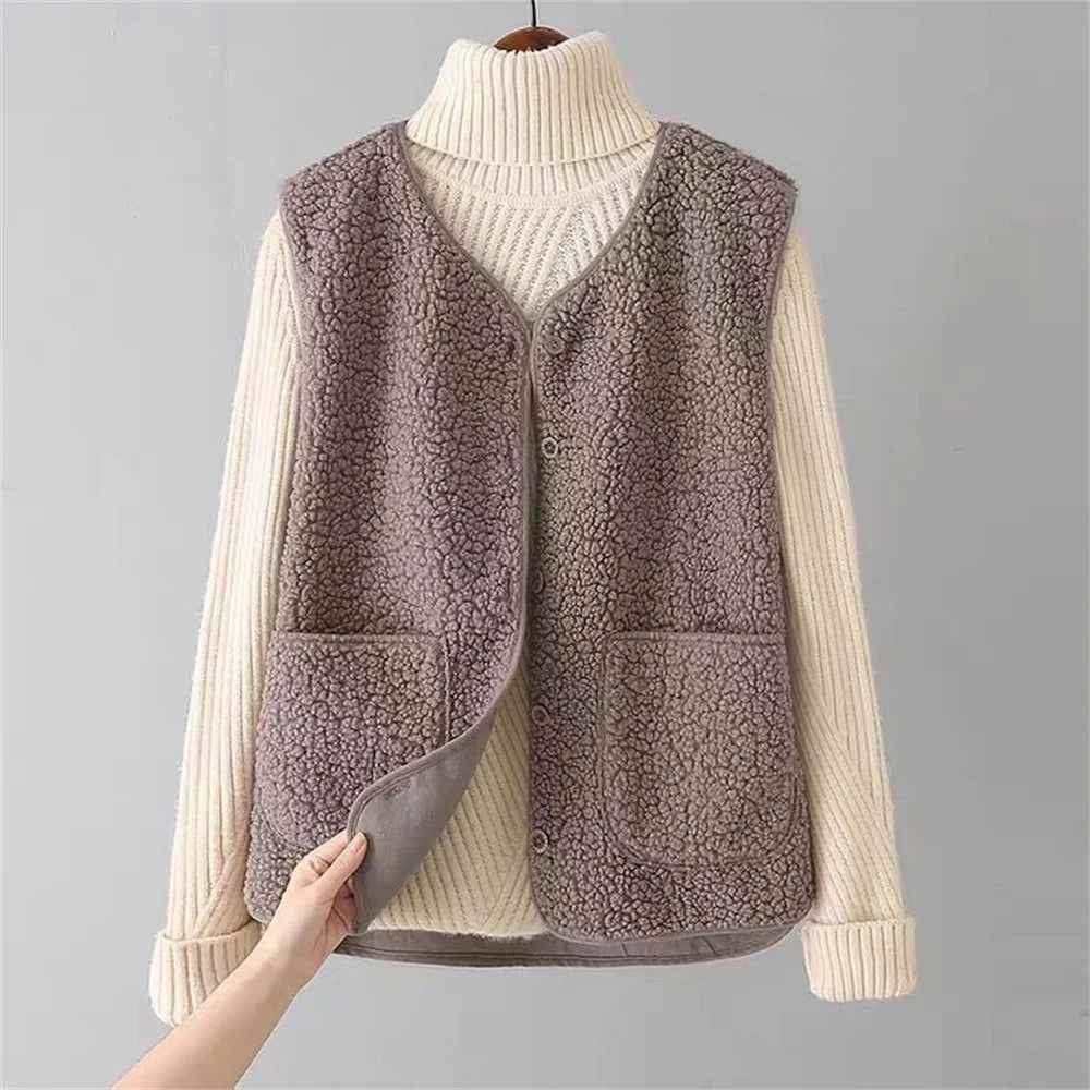 Amy | Klassische Damen-Strickjacke