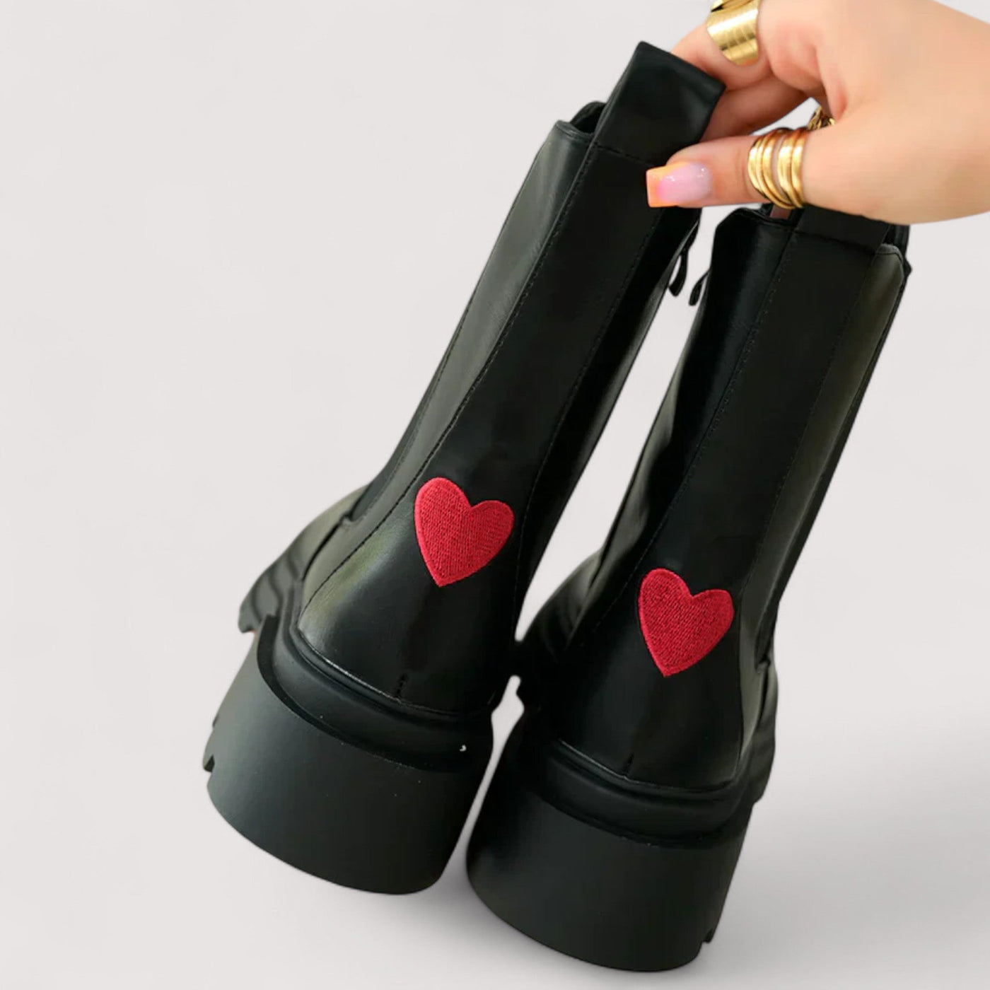 Sylvie™ | Stiefeletten mit Charakter und Liebe