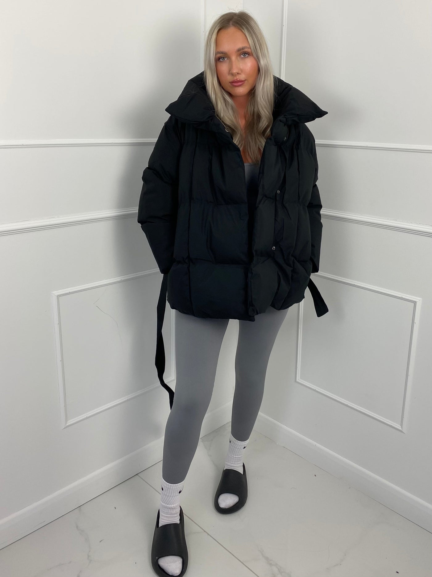 KARLY - Kurze Gürteltaschen-Pufferjacke