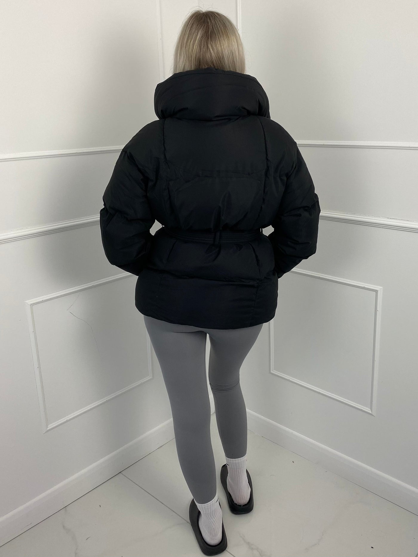 KARLY - Kurze Gürteltaschen-Pufferjacke