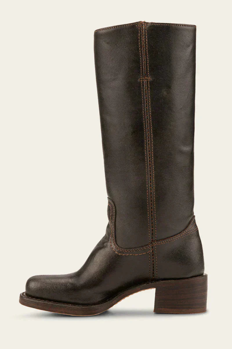 Delia – Kniehohe Stiefel mit schmaler Passform und strukturierter Sohle