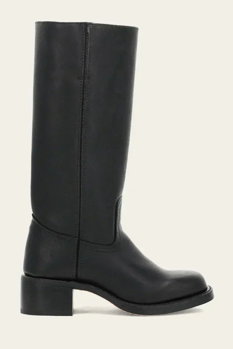 Delia – Kniehohe Stiefel mit schmaler Passform und strukturierter Sohle
