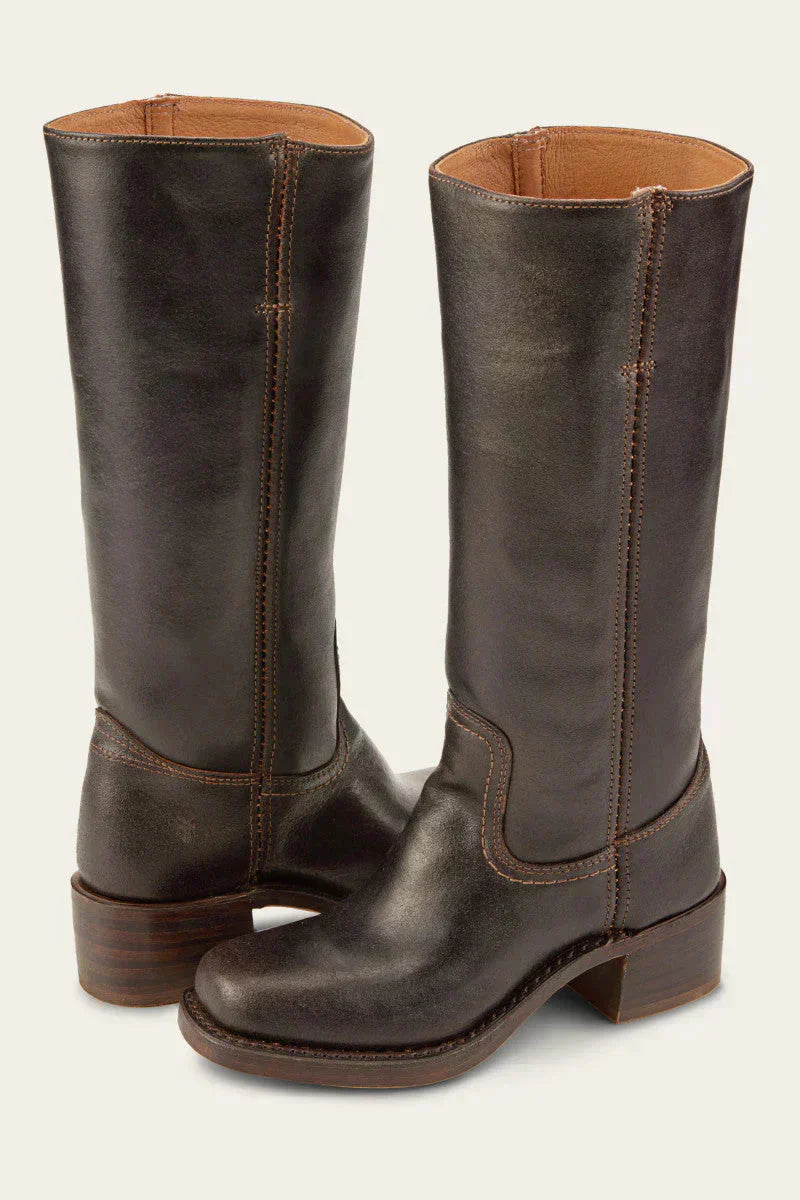 Delia – Kniehohe Stiefel mit schmaler Passform und strukturierter Sohle