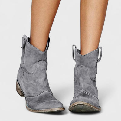 Carlotta - Zeitlose Stiefeletten