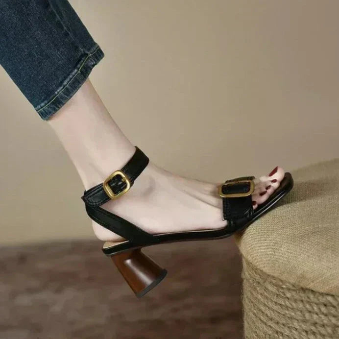 Naomi - Stilvolle Mary Janes