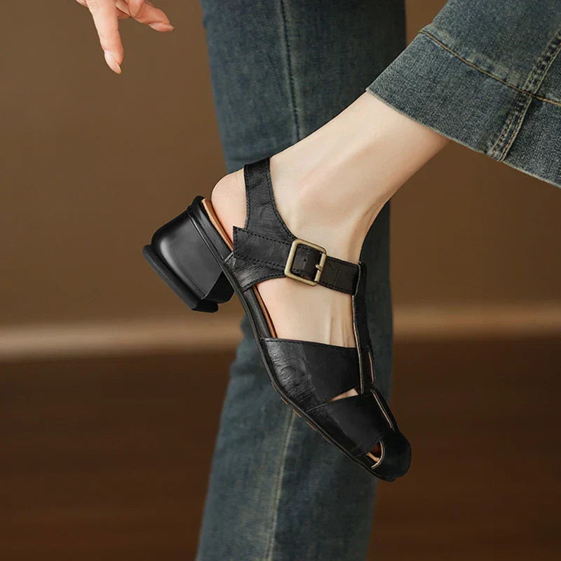 Coralia – Klassische Mary Janes