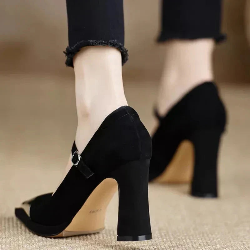 Mora - Elegante Mary Janes