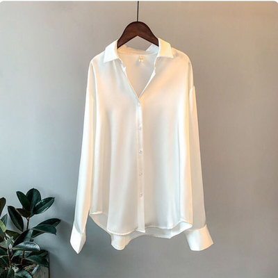 Olivia - Bluse aus luxuriösem Satin mit langen Ärmeln