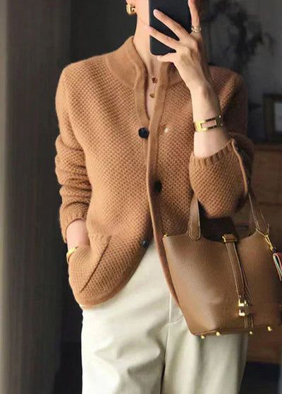 Claire – Strickjacke aus Wollmischung mit Knöpfen