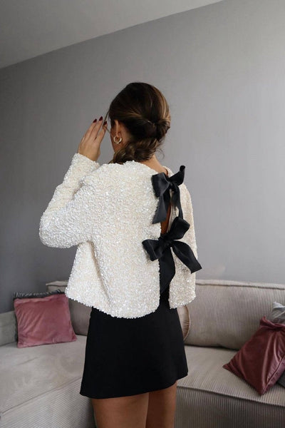 Noria™ | Moderne schicke Bluse mit Schleifenakzenten