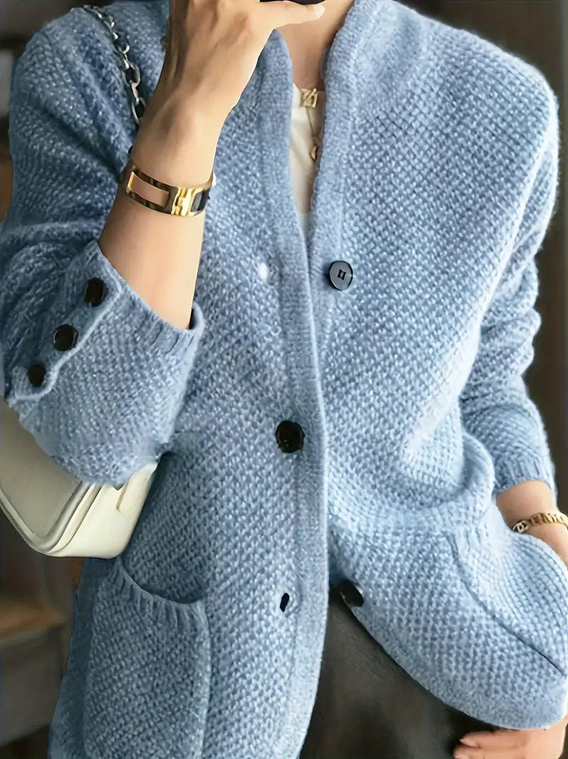 Claire – Strickjacke aus Wollmischung mit Knöpfen