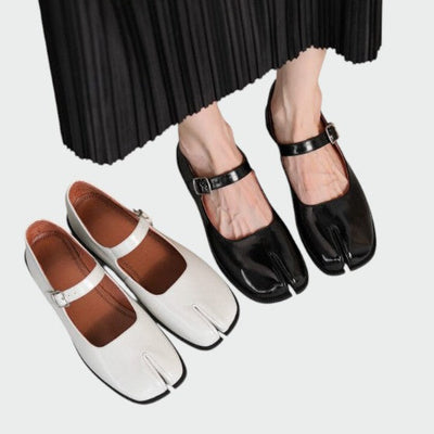 Olivia - Split-Toe Schnallen-Mary Janes