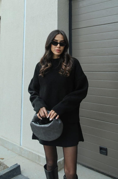 SOFIA – Pullover und Rock mit lockerer Passform