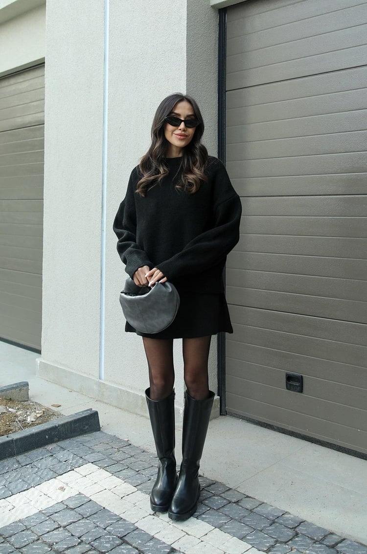 SOFIA – Pullover und Rock mit lockerer Passform