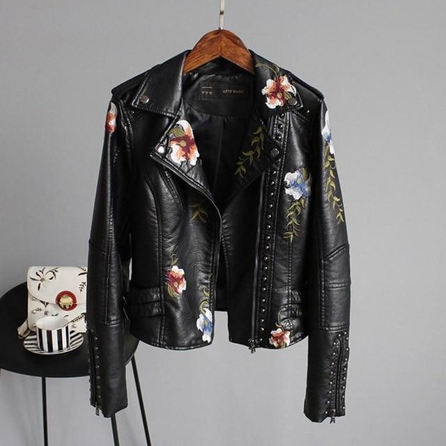 Ella | Stylische Bestickte Jacke