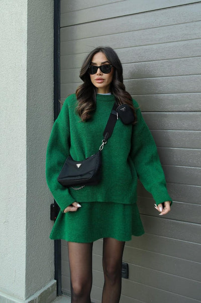 SOFIA – Pullover und Rock mit lockerer Passform